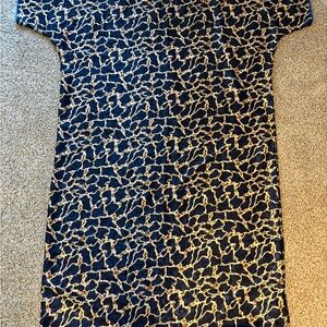 Gorgeous Malachite Satin dressing gown size 3